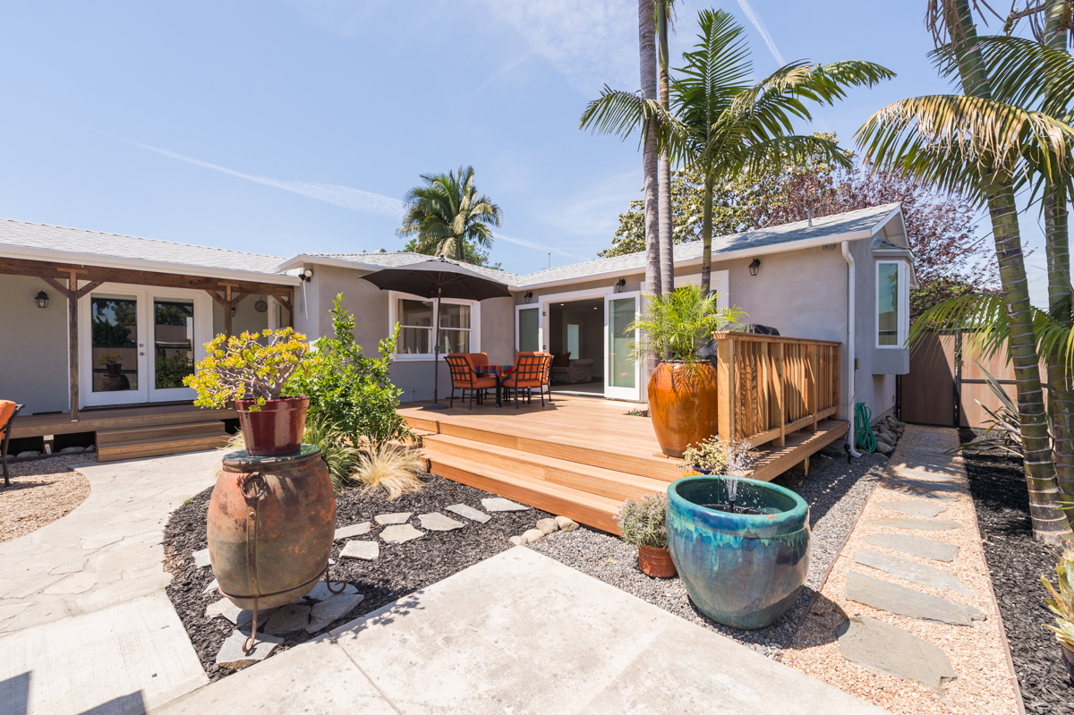 11856 Bray Street, Los Angeles CA